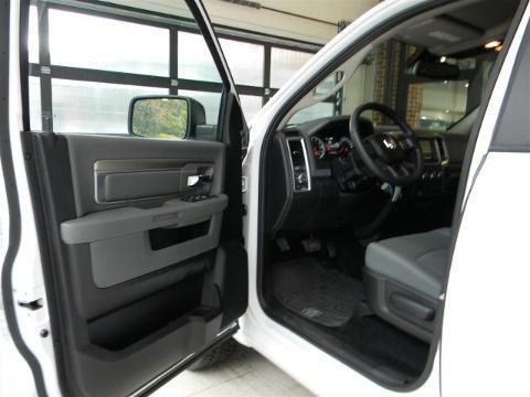 2015 RAM 1500 4 DOOR CREW CAB SHORT BED TRUCK, 2