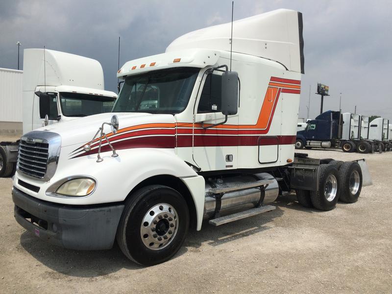 2004 Freightliner Cl12064st-Columbia 120