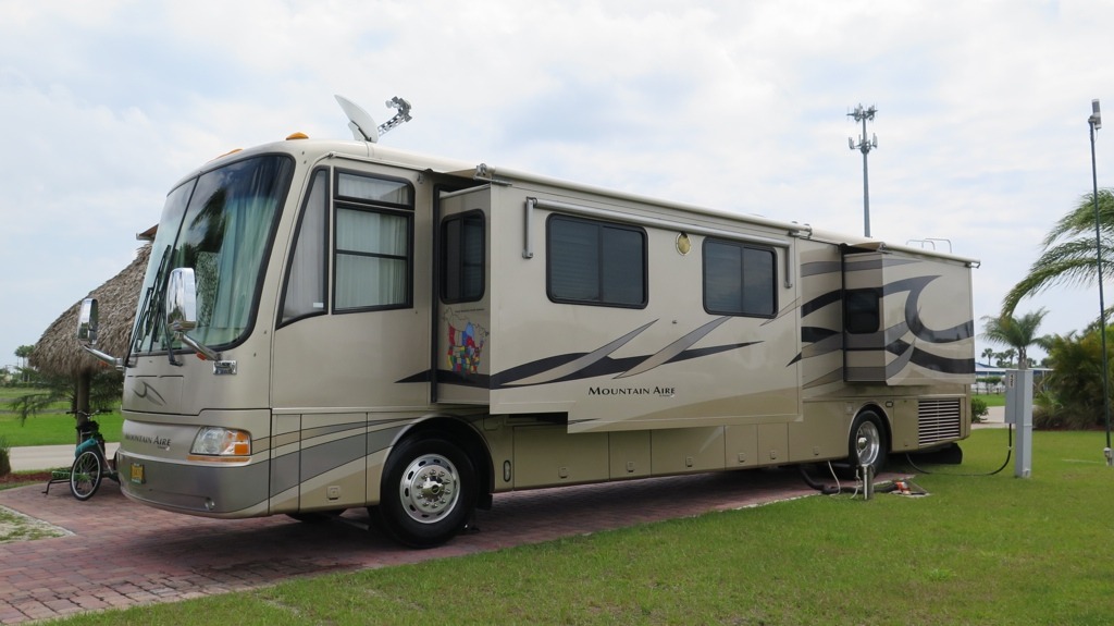 2004 Newmar Mountain Aire 40