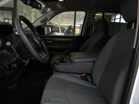 2015 RAM 1500 4 DOOR CREW CAB SHORT BED TRUCK, 3