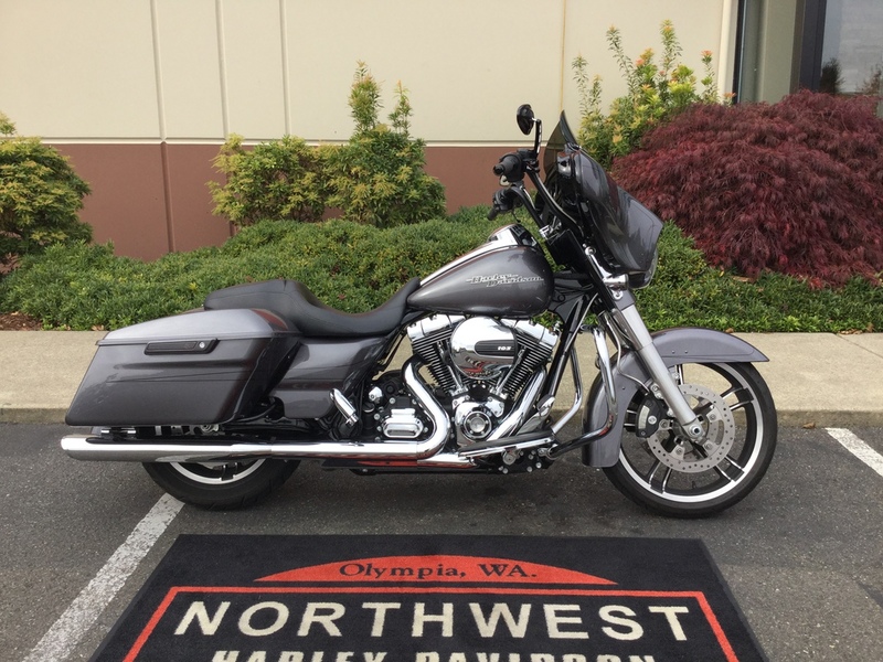 2014 Harley-Davidson FLHXS - Street Glide Special