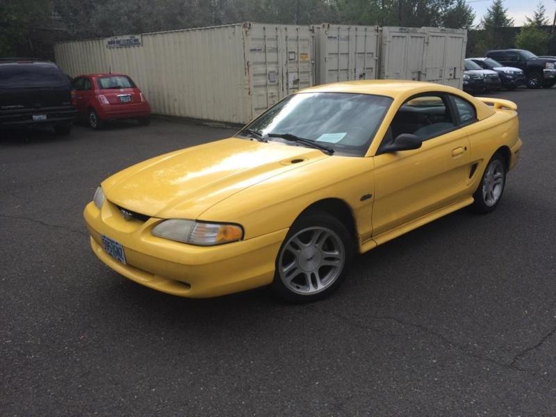 1998 Ford Mustang 2D Coupe GT