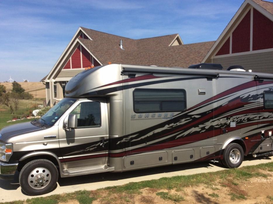 2013 Coachmen Concord 300TS