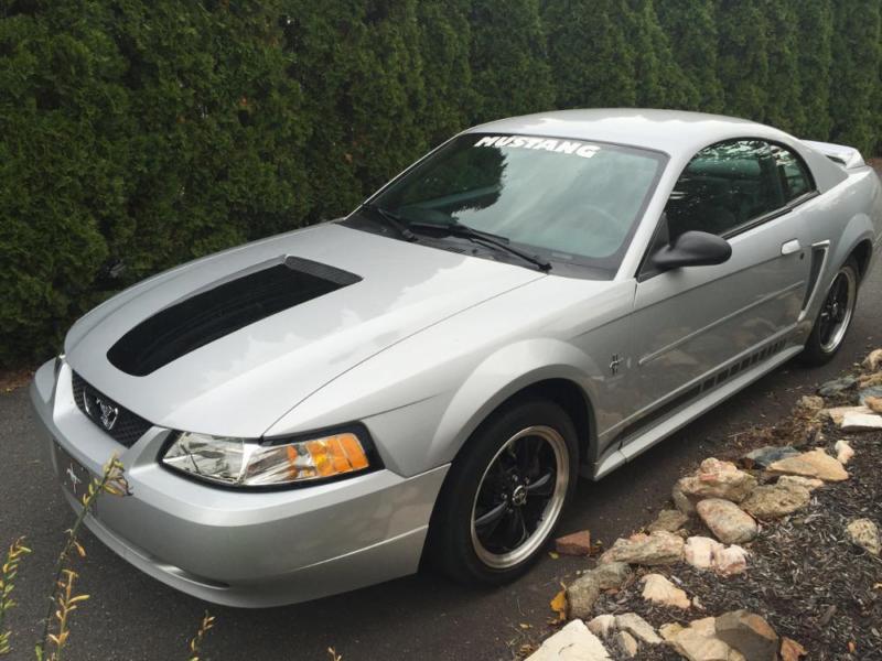 2000 Ford Mustang, 80k, Auto, LOW MILES!