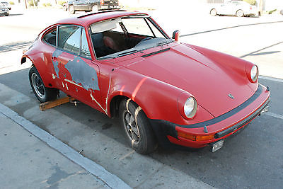 Porsche : 930 Coupe Porsche 911 930 1976 First Year Chassis with Suspension Project Chassis Rare