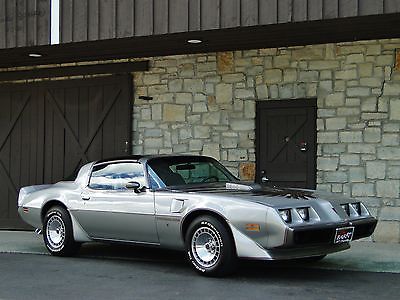 Pontiac : Trans Am Trans Am 10 th anniversary silver 400 4 spd t tops only 16 k original miles one of 1 817