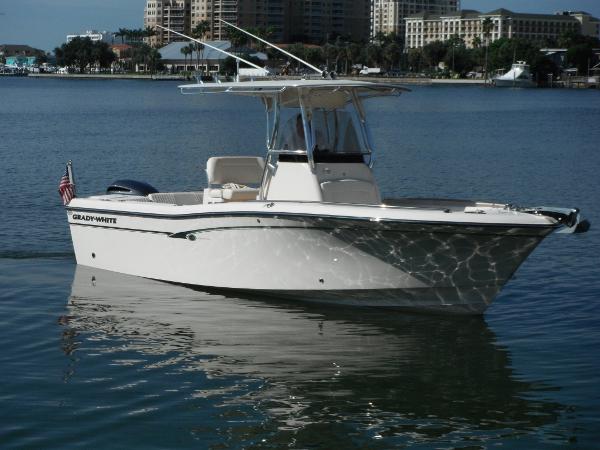 2014 Grady-White 230 FISHERMAN