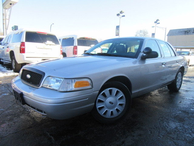 Ford : Crown Victoria P71 Street Silver Street Appearance 75k miles Well Maintained