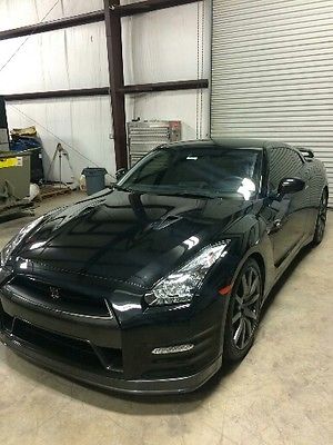 Nissan : GT-R Premium Coupe 2-Door Exceptionally clean used GTR