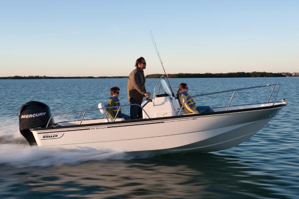 2016 Boston Whaler 170 Montauk