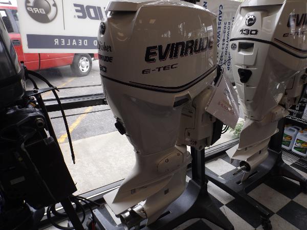 2011 EVINRUDE E90DSLII Engine and Engine Accessories