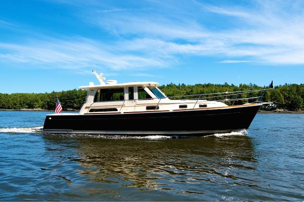 2011 Sabre Yachts 40' Salon Express