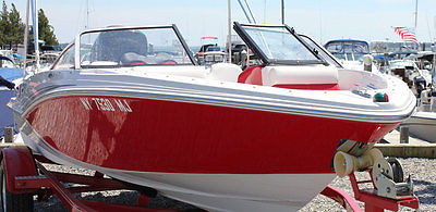 16’ 2013 Glastron GTS 160 Bowrider Boat (LOW hours/LIKE NEW)