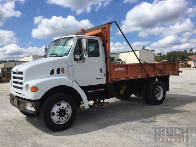 2000 Sterling L7500