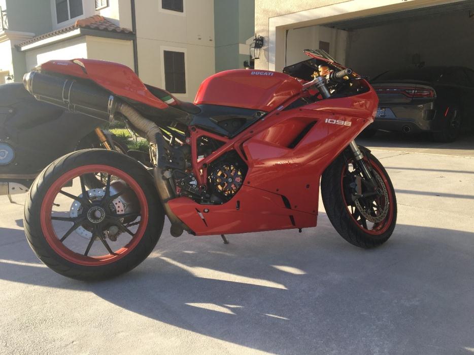 2014 Ducati Hyperstrada