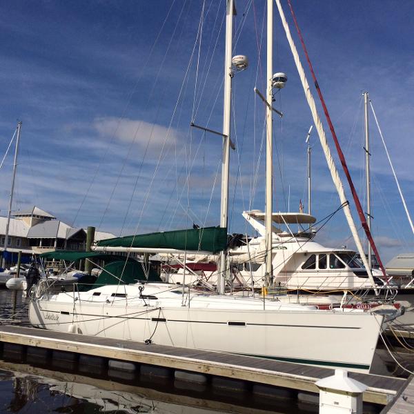 2002 Beneteau 393