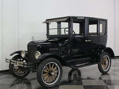 Ford : Model T 1 family owned for many years well maintained older resto clean model t sedan