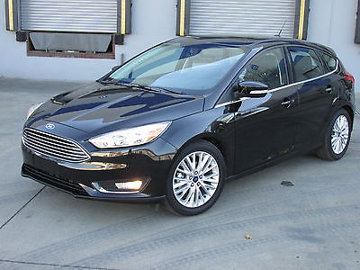 Ford : Focus Titanium Hatchback 4-Door 2015 ford focus titanium loaded only 1 kmiles leather blutooth navsunrf sony 40 mpg