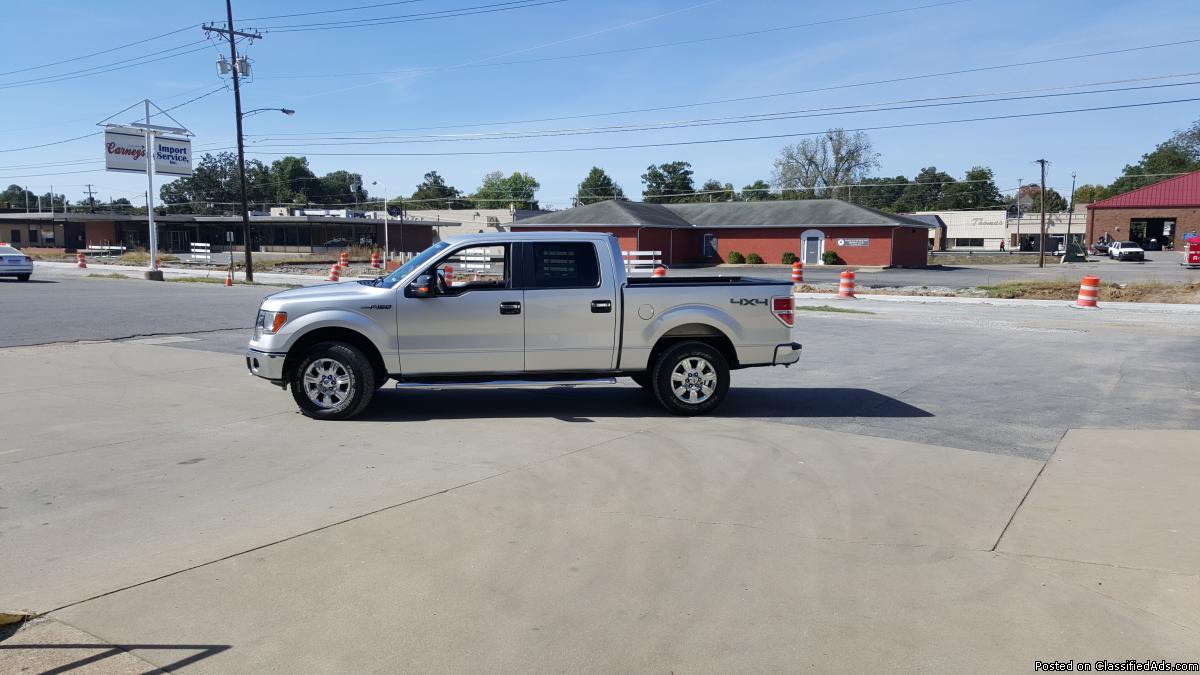 2011 Ford F150 XLT 4X4 Low Miles