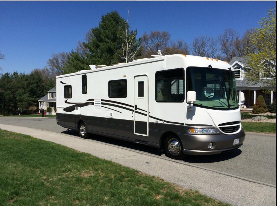 2000 Coachmen Santara 3400MBS