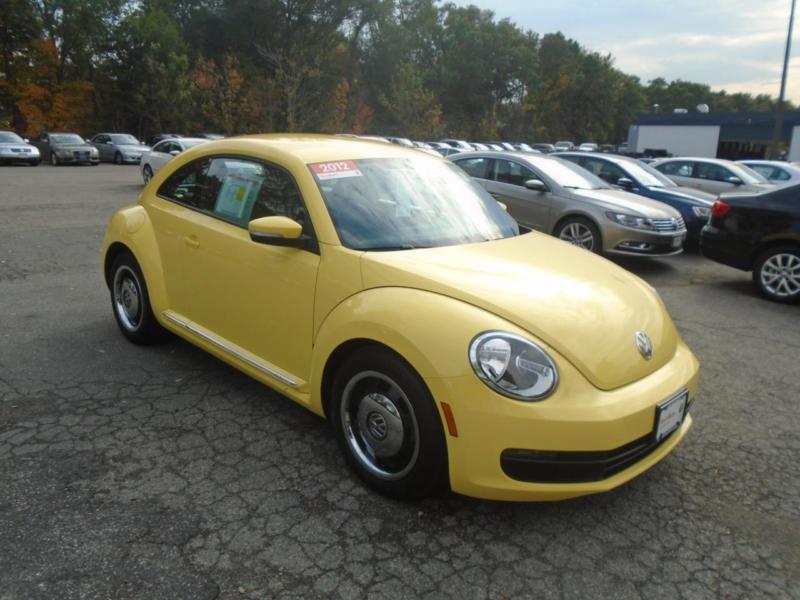 2012 Volkswagen Beetle  2.5L