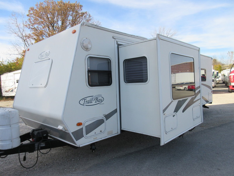 2004 R-Vision Trail Bay 27DS