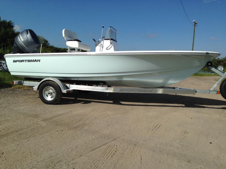 2016 Sportsman Boats 18' Island Bay DELUXE