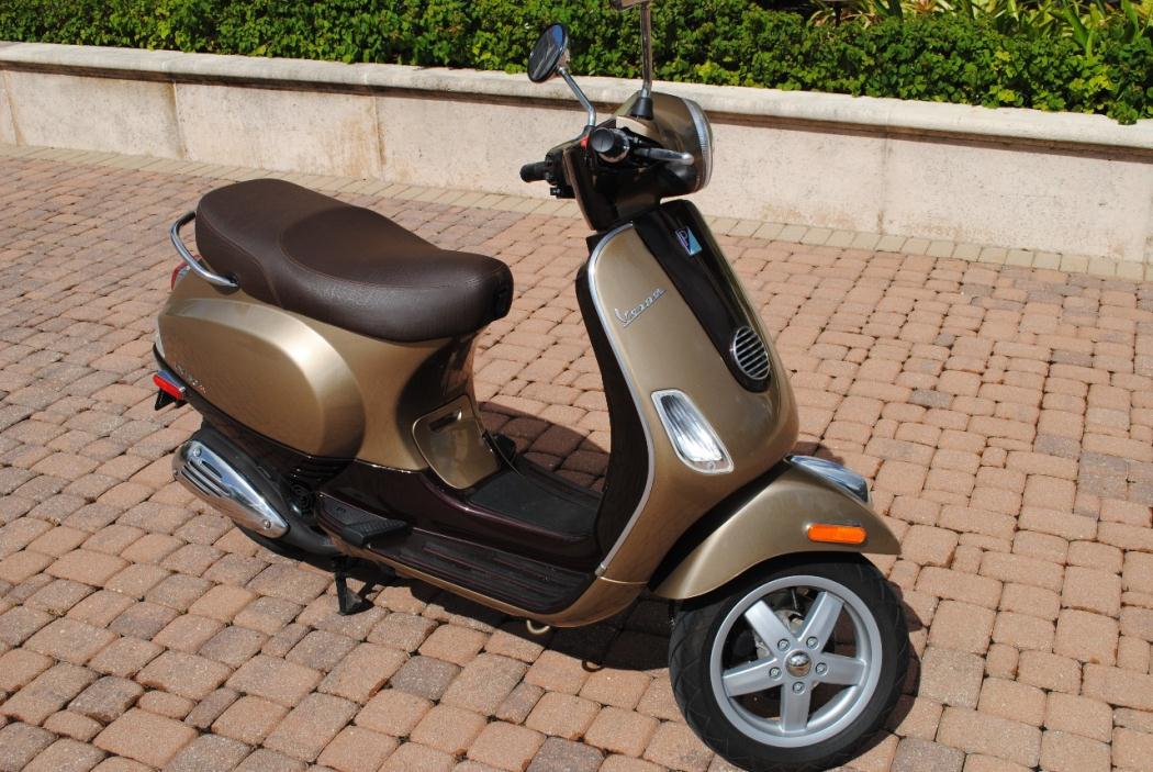 2011 Vespa 150