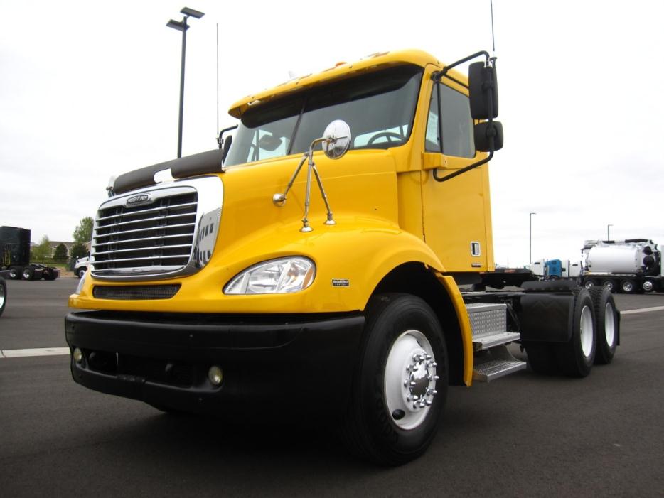 2006 Freightliner Columbia Cl11264st