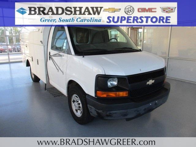 2005 Chevrolet Express Van G3500 2D Chassis Base