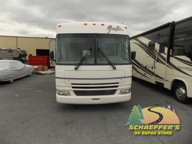 2004 Fleetwood REV 38B