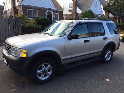 Ford : Explorer FORD EXPLORER XLS 2004 ford explorer xls 6 cylinder 4 x 4 with only 103 k miles ford 4 x 4 ford xls