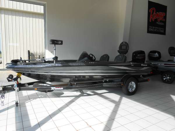 2016 TRITON BOATS 179 TRX