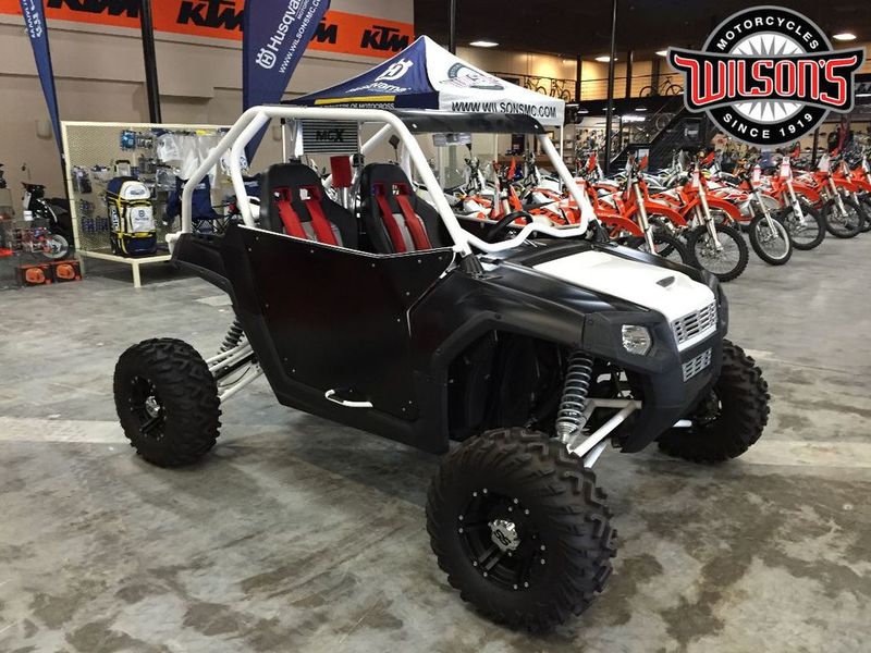 2015 Polaris 550 INDY LXT 144 INDY Red