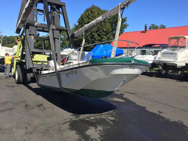 1998 Boston Whaler 17 Montauk