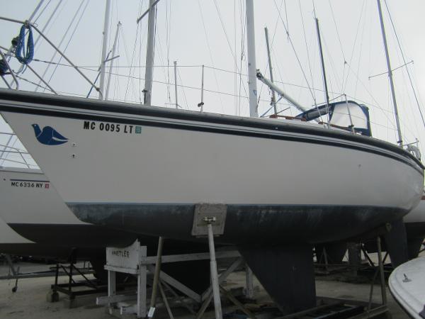 1985 Hunter 28.5