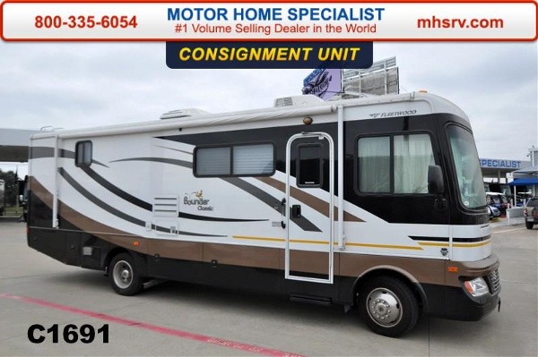 2010  Fleetwood  Bounder Classic with 2 slides