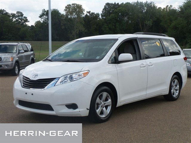 2012 Toyota Sienna Jackson, MS