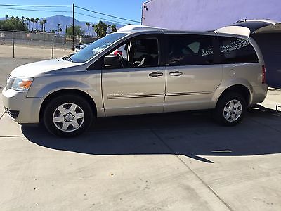 Dodge : Grand Caravan DOGE CARAVAN WHEELCHAIR VAN