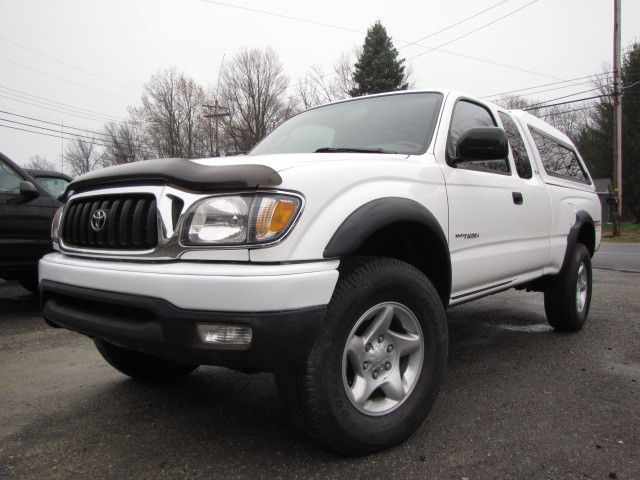 Toyota : Tacoma XtraCab V6 M 01 toyota tacoma 4 wd sr 5 trd v 6 3.4 l clean newframe towinghitch campershell