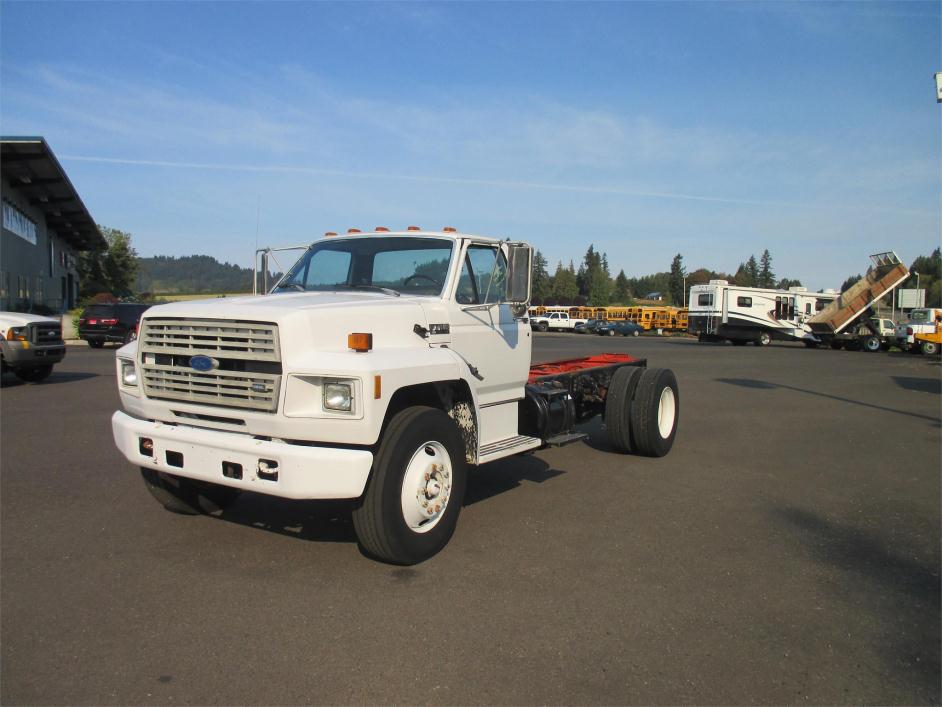 1993 Ford F700