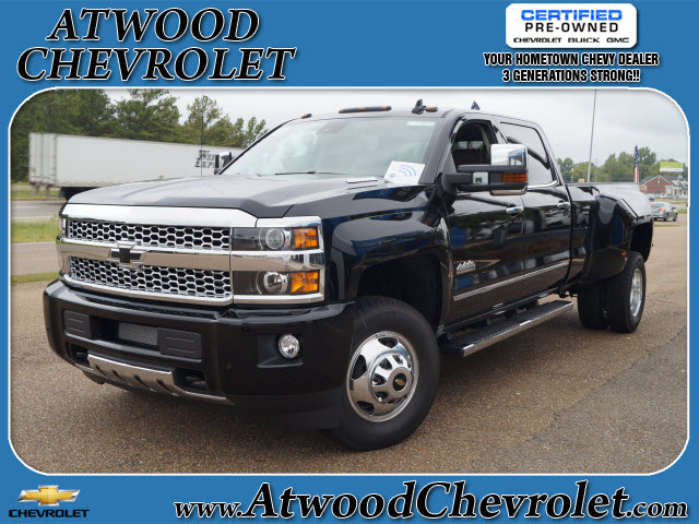 2015 CHEVROLET Silverado 3500HD 4x4 High Country 4dr Crew Cab SRW