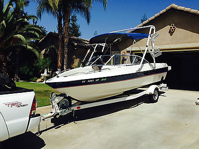 2005 Bayliner Classic 195 - Garage Kept - Wakeboard Ready