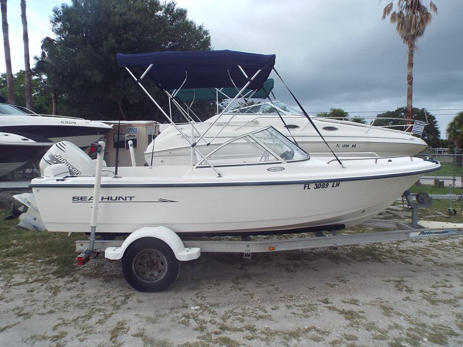 2000 Sea Hunt SXS