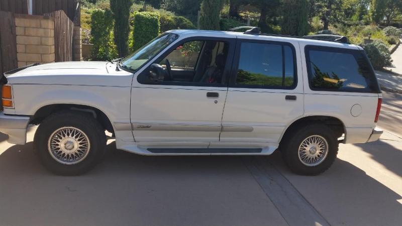 1994 ford explorer limited  V6 white