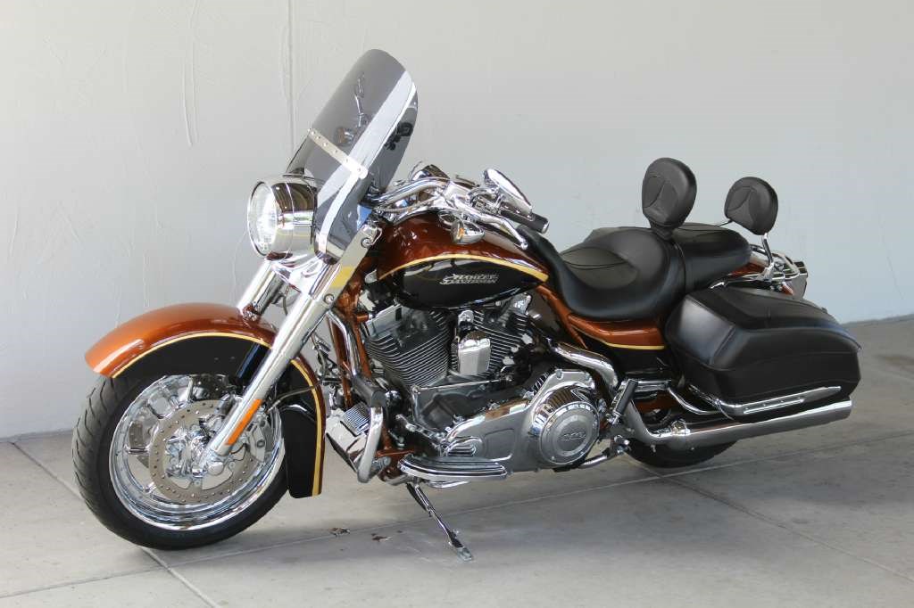 2008  Harley-Davidson  CVO™ Screamin' Eagle® Road King®