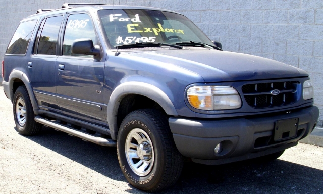 2000 Ford Explorer XLS Bronx, NY