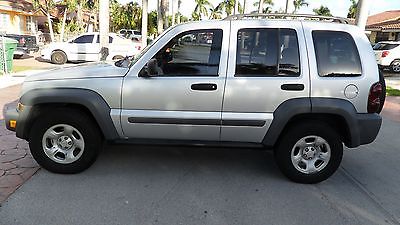 Jeep : Liberty SPORT Jeep Liberty 2005 SELL BYOWNER Clean Title.