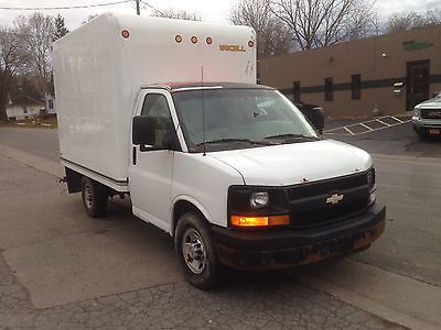 Chevrolet : Express Base Cutaway Van 2-Door 2008 chevy express van box truck runs and drives