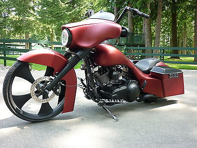 Harley-Davidson : Touring Harley Davidson Street Glide